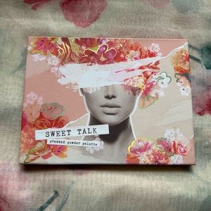 🌸 Colourpop Sweet Talk eyeshadow palette